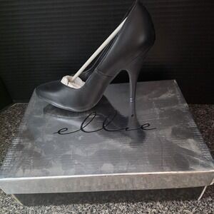 Ellie 8220 Women's Size 7 Black 5 Inch Stiletto Heel Pumps‎ Pointed Toe NIB